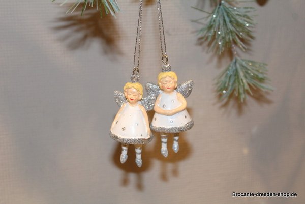 Weihnachtsdekoration silber weisses Engelpärchen zum Aufhängen mit Tanzbeinchen